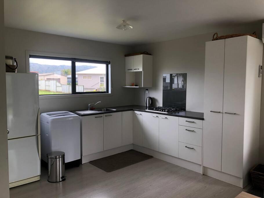 Villa Whitianga Kiwi Bach Extérieur photo